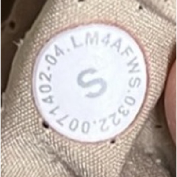 Lululemon Stretch Cargo Jacket
Trench men’s size small - Picture 13 of 13